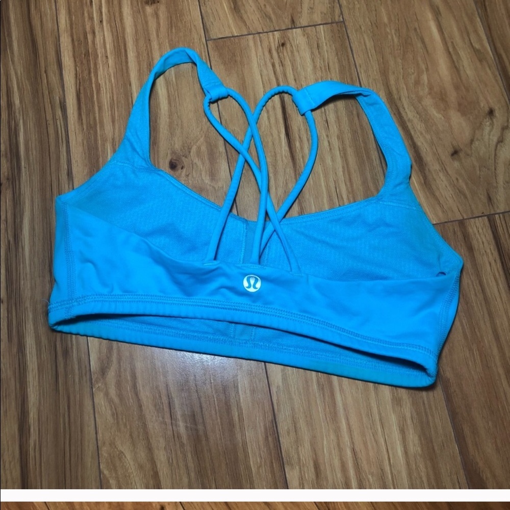 Super cute lululemon free to be strappy sports bra